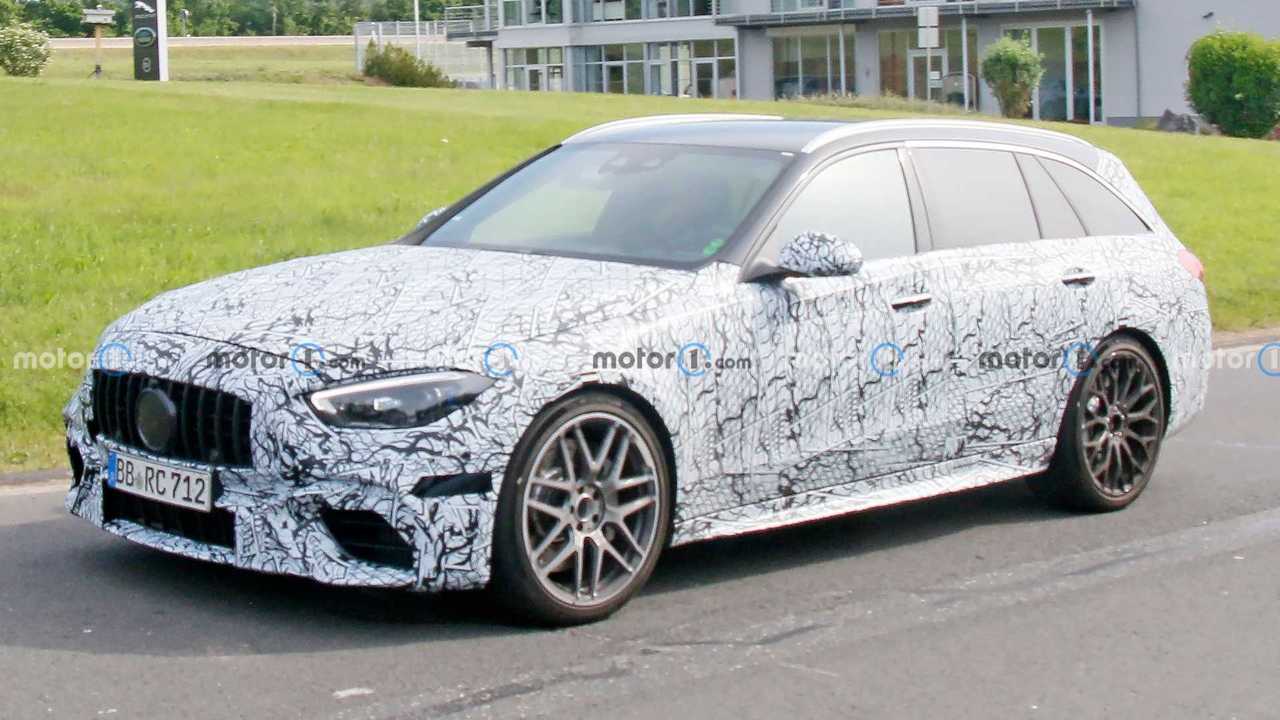 Mercedes-AMG C63 Spy Shots Reveal Sleek-Looking Wagon