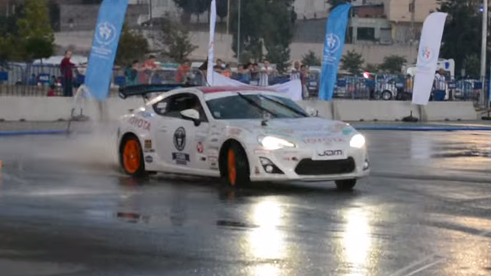 Toyota GT86 sets new world record for longest continuous drift