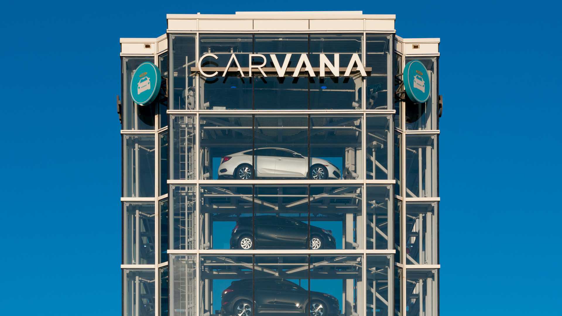 Carvana Fires 2,500 Employees, and Buys Auction House for $2.2 Billion