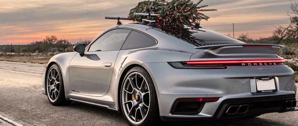 Tuned Porsche 911 Turbo S Brings Christmas Tree To Roof At 175 MPH