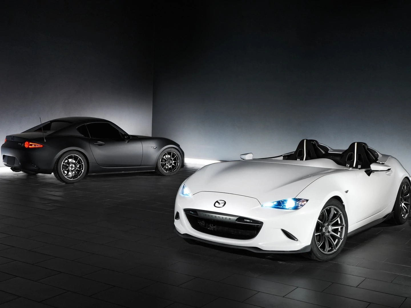 Mazda's MX-5 Speedster featherlight and RF Kuro are presented at SEMA