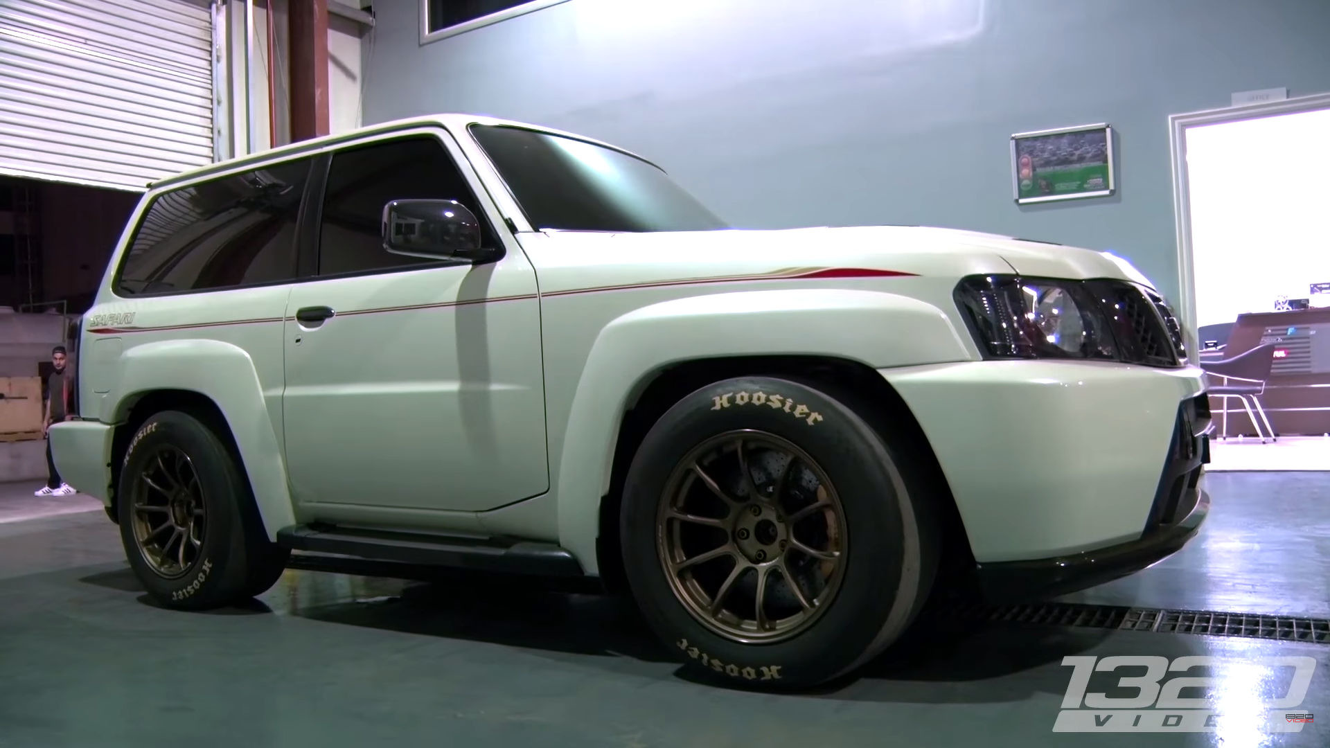 This Nissan SUV, 1,900 HP, eats Porsche 918s for breakfast