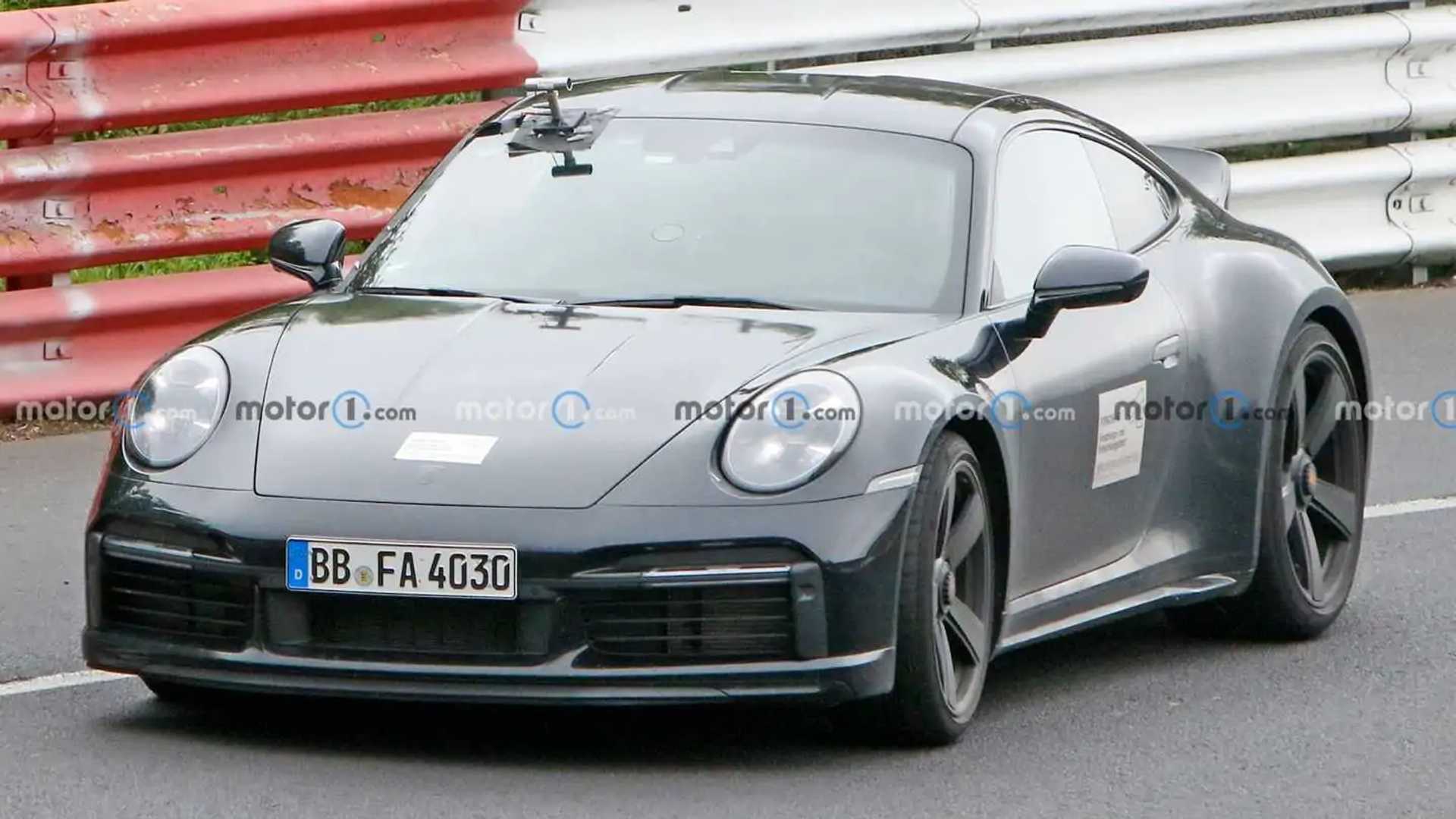 Porsche 911 Sport Classic Spied Again, Looks Ready For Production