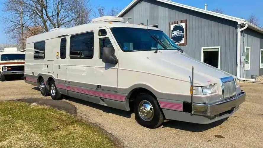 Rare Eldorado Starfire RV Looks Like A Lincoln, And It's For Sale