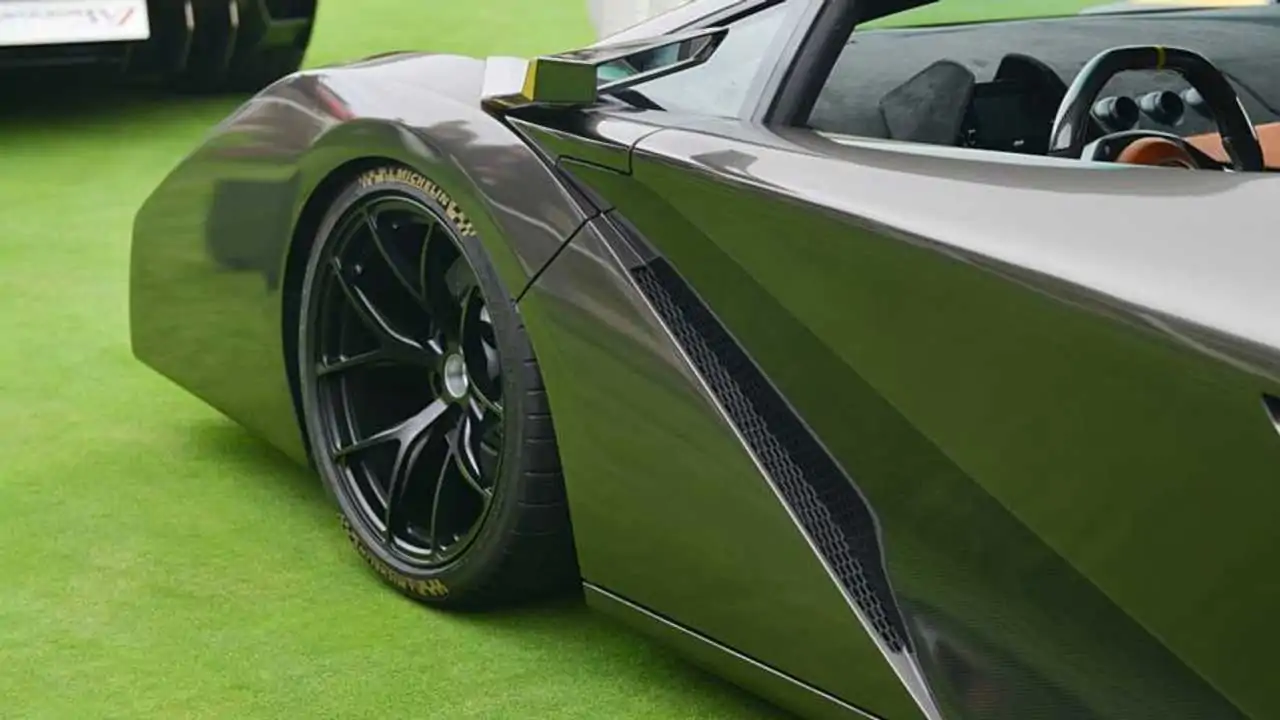 Lamborghini Gallardo Hiding Underneath Edgy Coach-Built Supercar