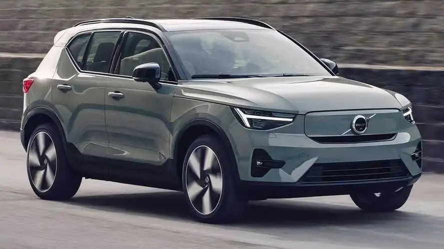 Volvo XC40 updated for 2023 as company electrifies entire line-up