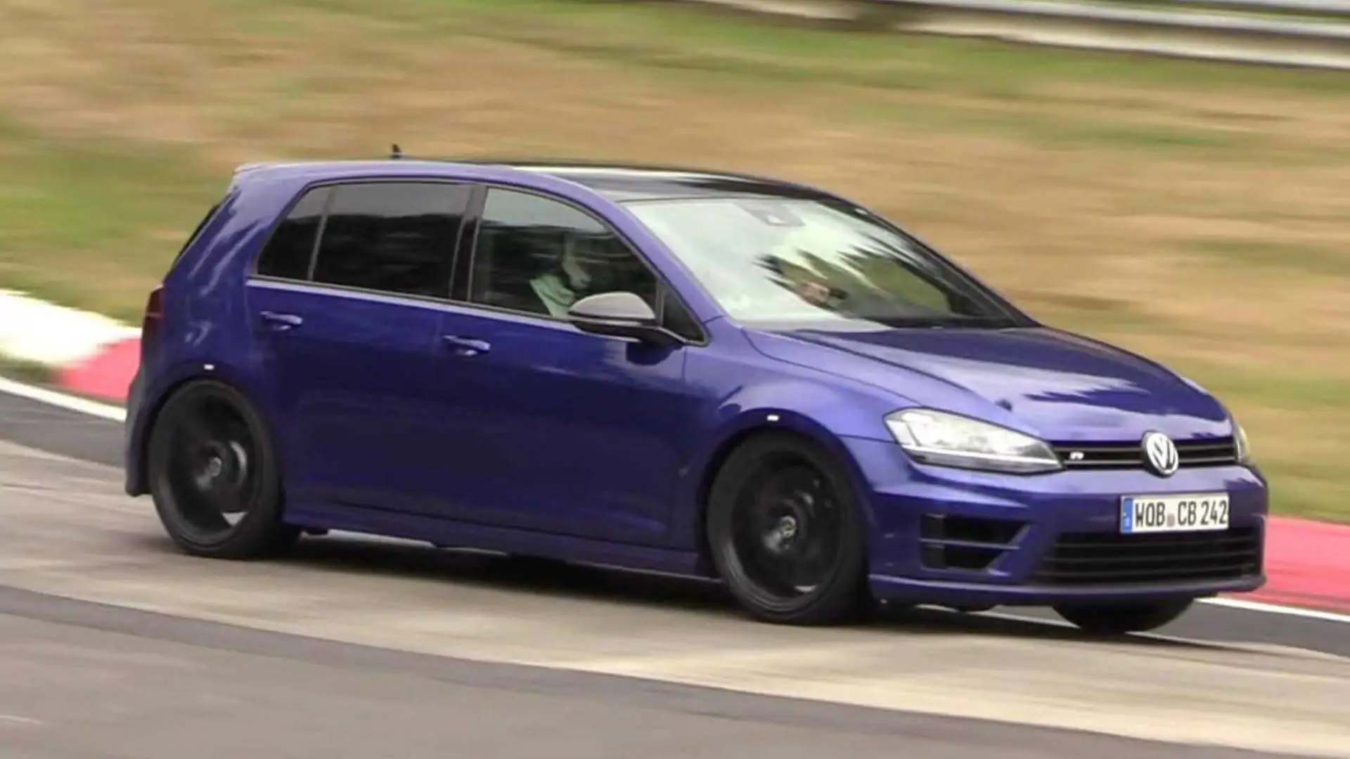 Possible VW Golf R420 Tested In Action 5-Cylinder Engine