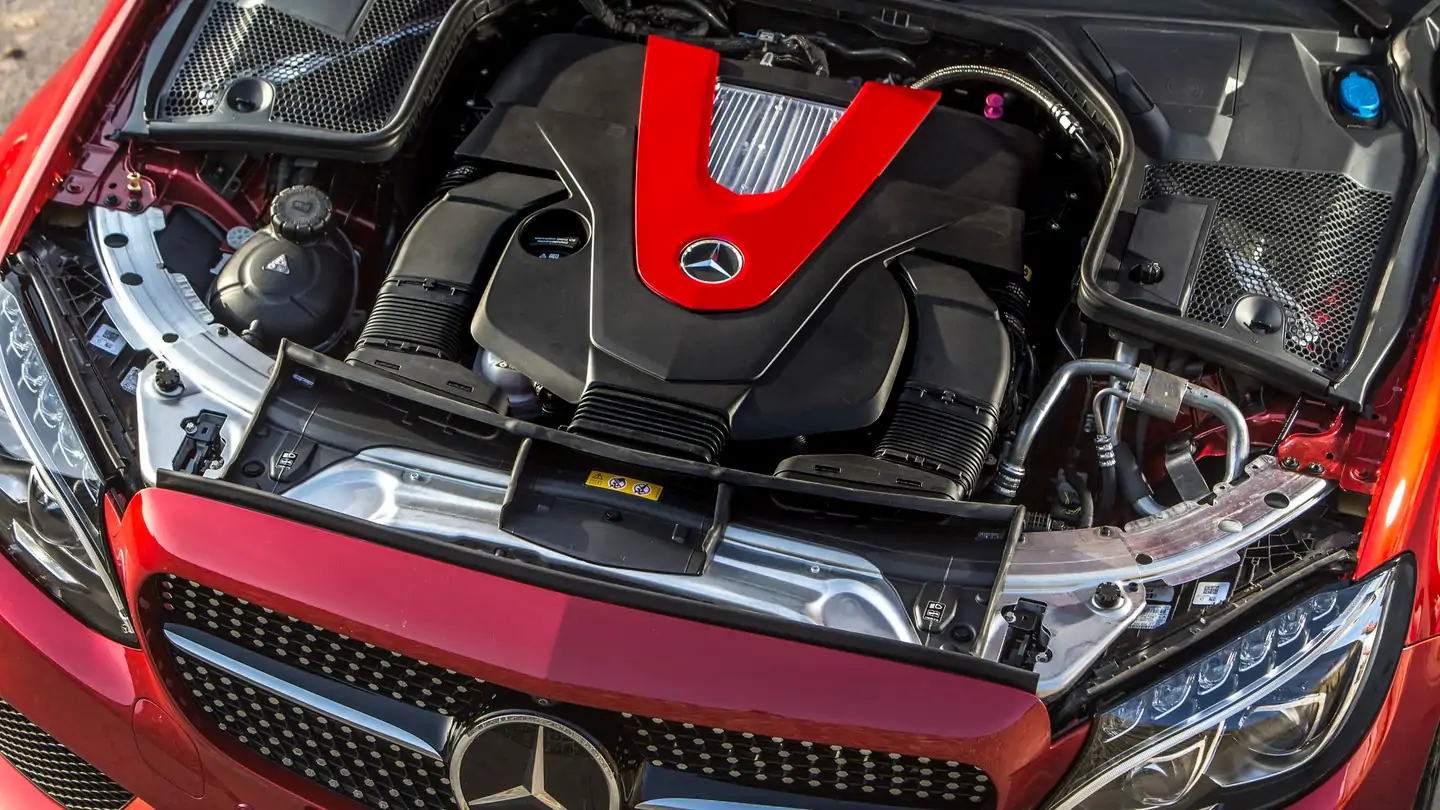 Mercedes-Benz launches stratified direct injection engine