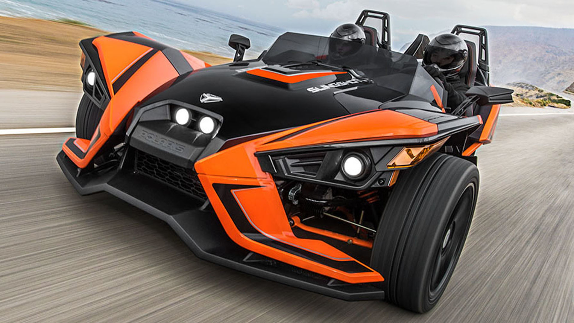 2017 Polaris Slingshot receives luxury trim and a removable roof