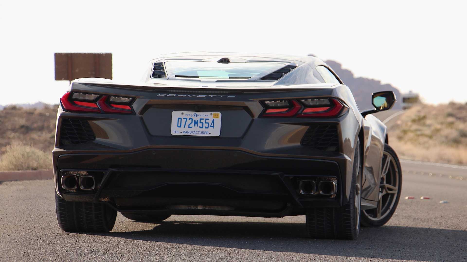 New Corvette Puts Pressure On Ferrari 458 Speciale In Close Drag Races