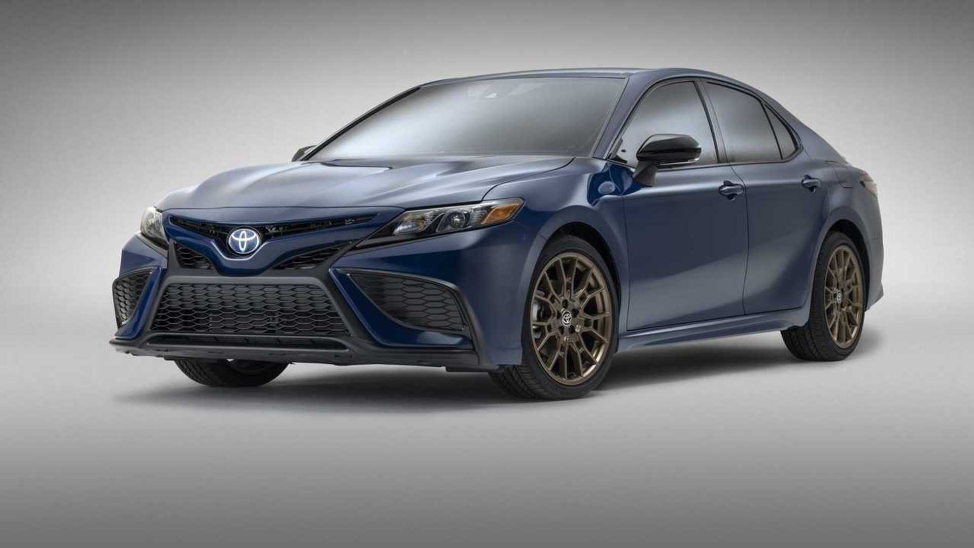 2023 Toyota Camry Launches with Nightshade Special Edition and Available V6 Engine