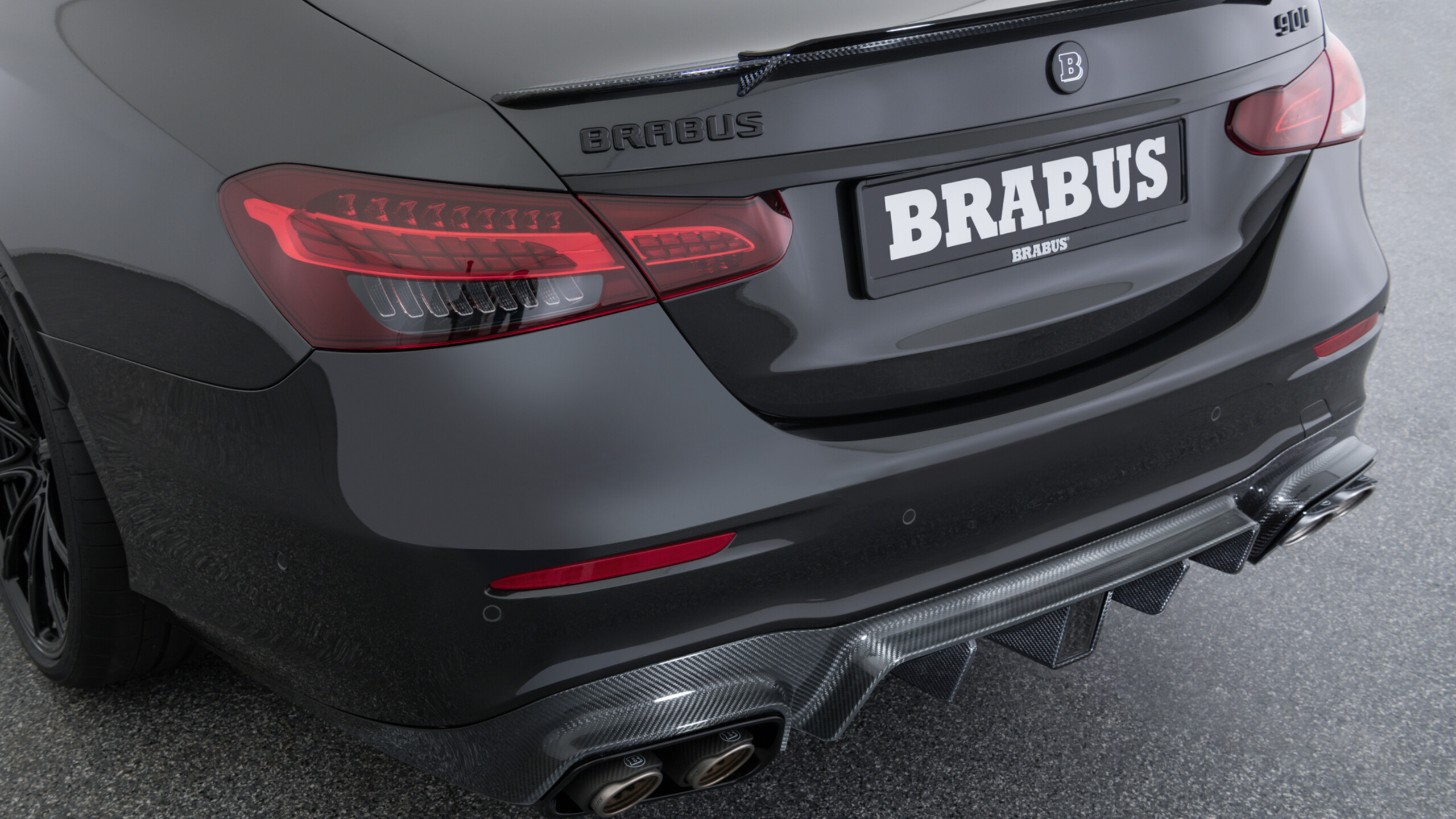 Brabus Gets Sinister AMG E63 Nearly 900 HP With an Enlarged V8