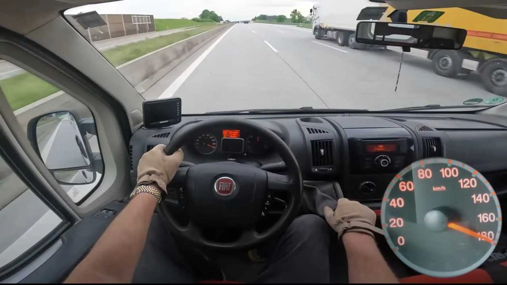 Fiat Ducato Cargo Van Buries the Needle in Top Speed Autobahn Run