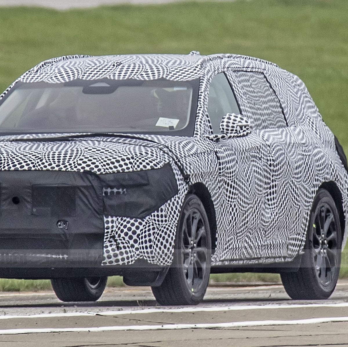 Ford Tests a New Boxy SUV. Could it be the Fusion Active?