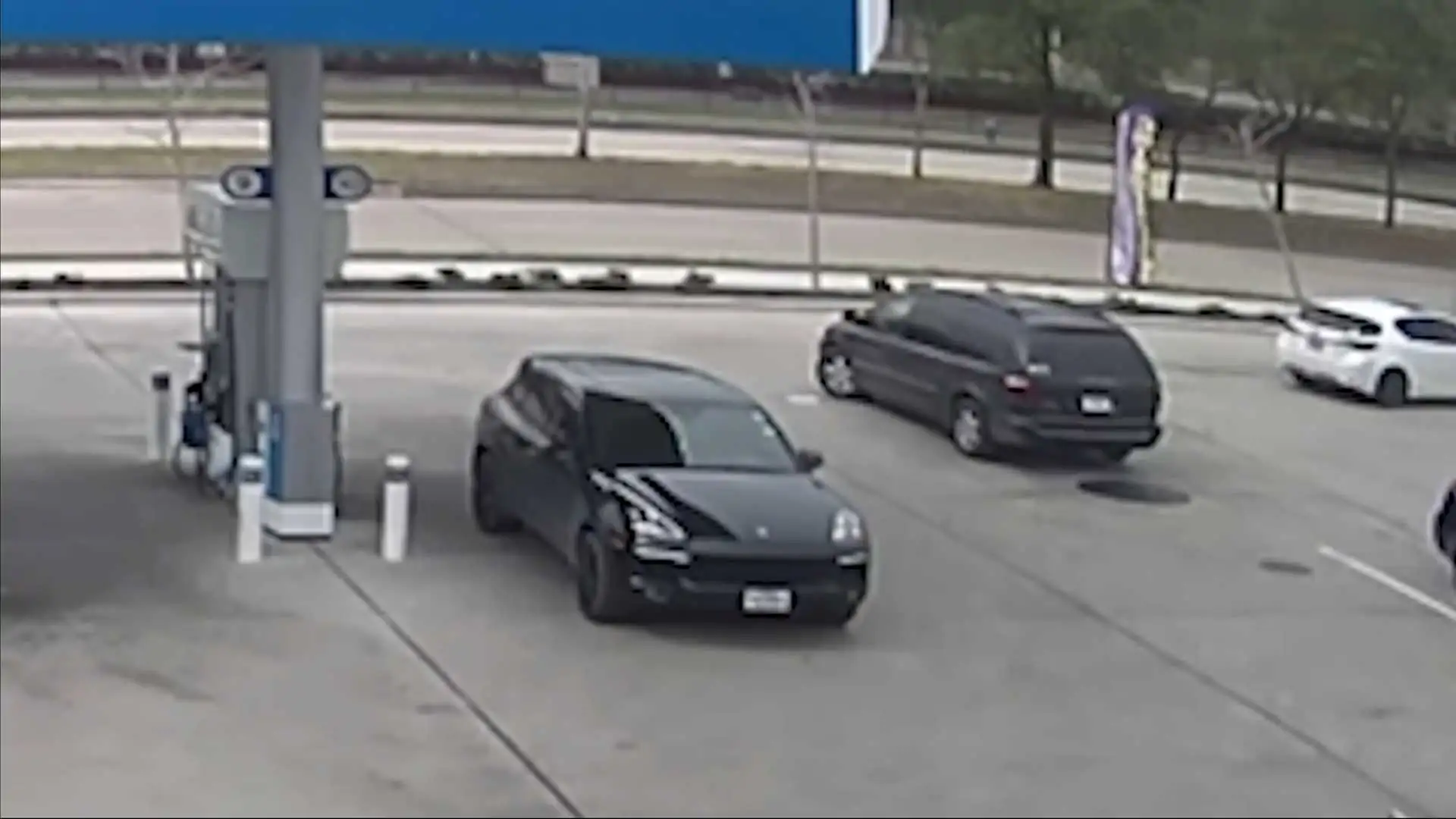 Texas Thieves Take 1,000 Gallons Of Diesel Fuel from Gas Stations