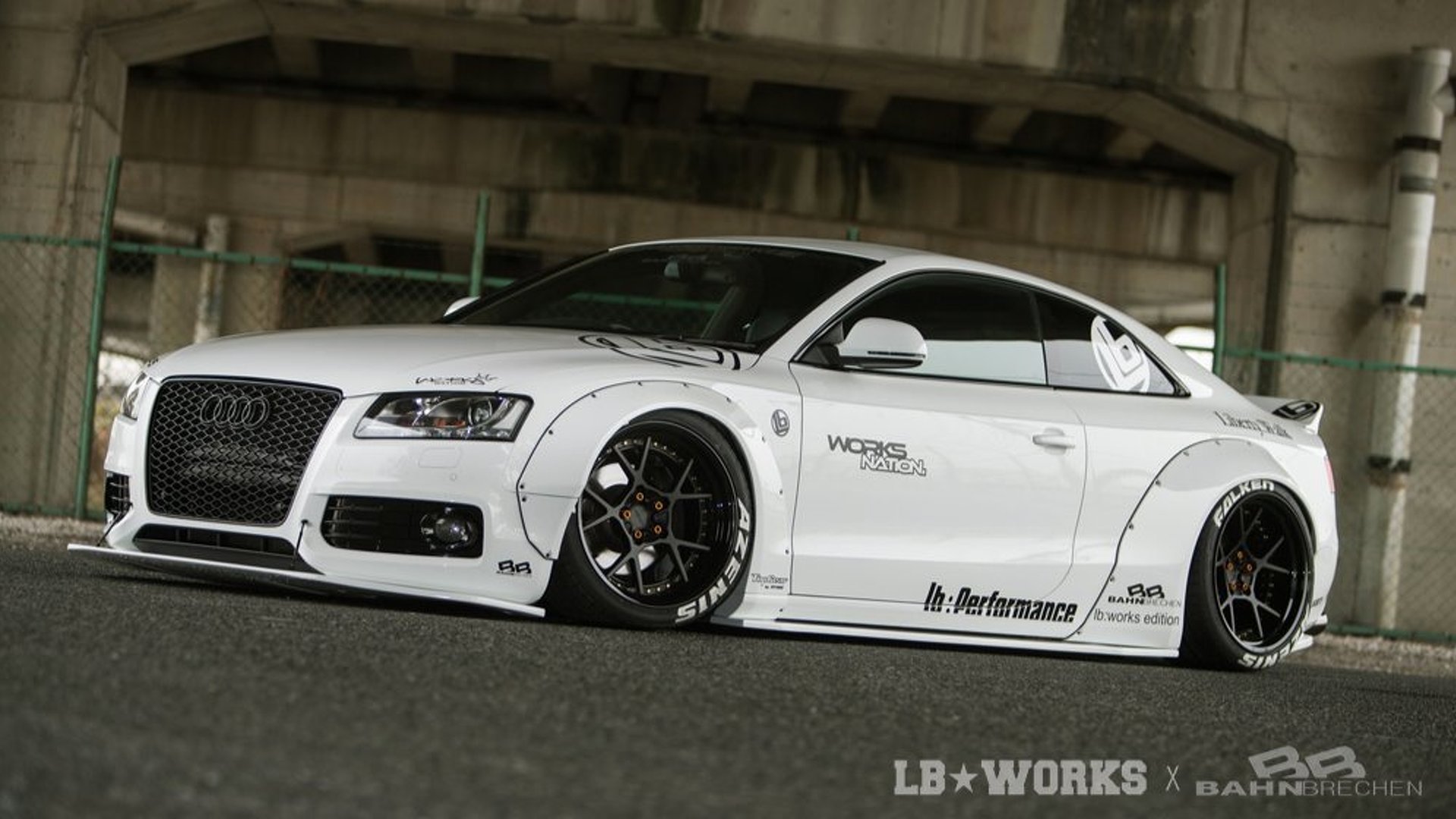 Liberty Walk Audi A5/S5 widebody 