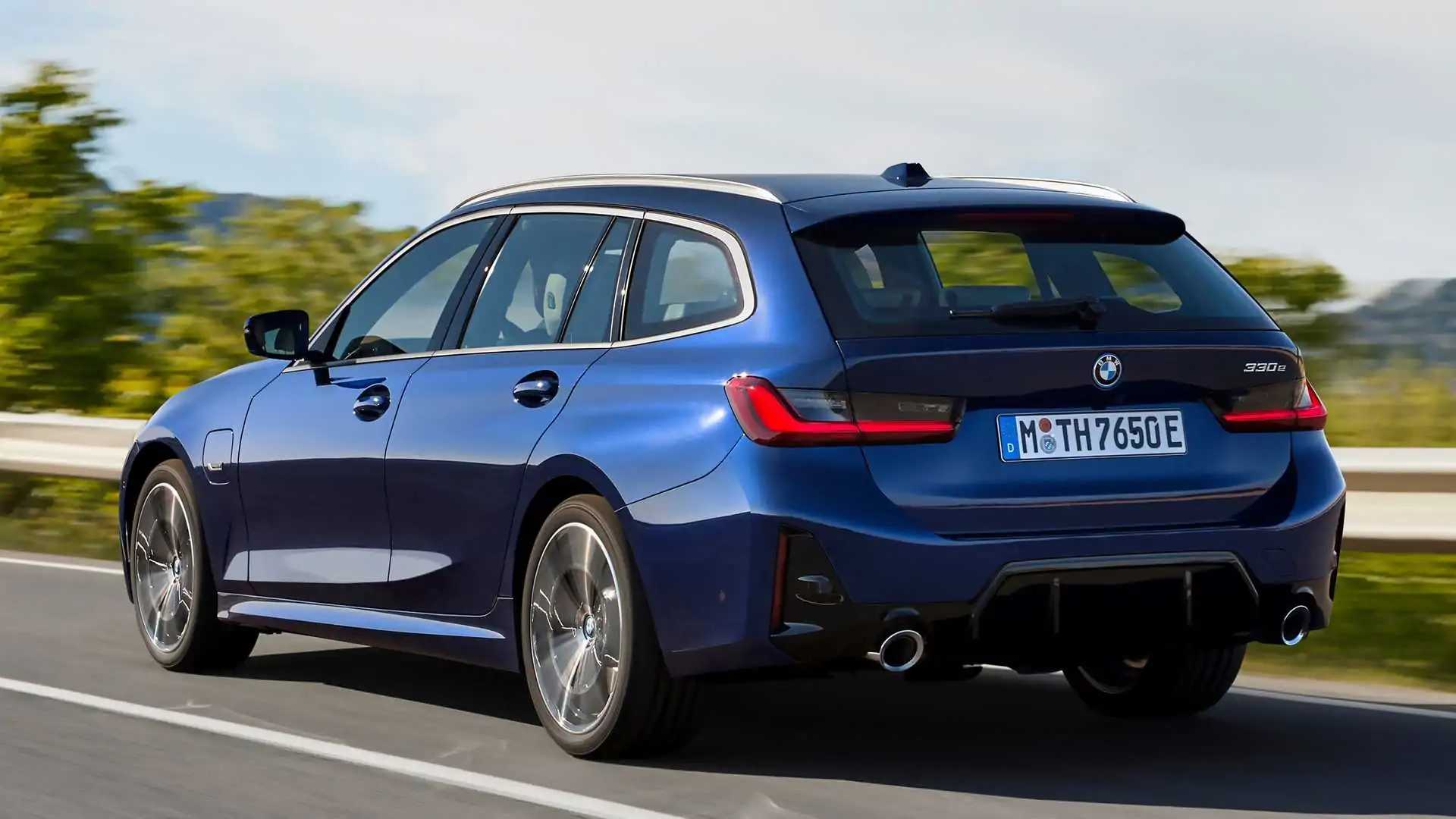 2023 BMW 3 Series Touring Debuts in Europe Where Wagons Still Matter