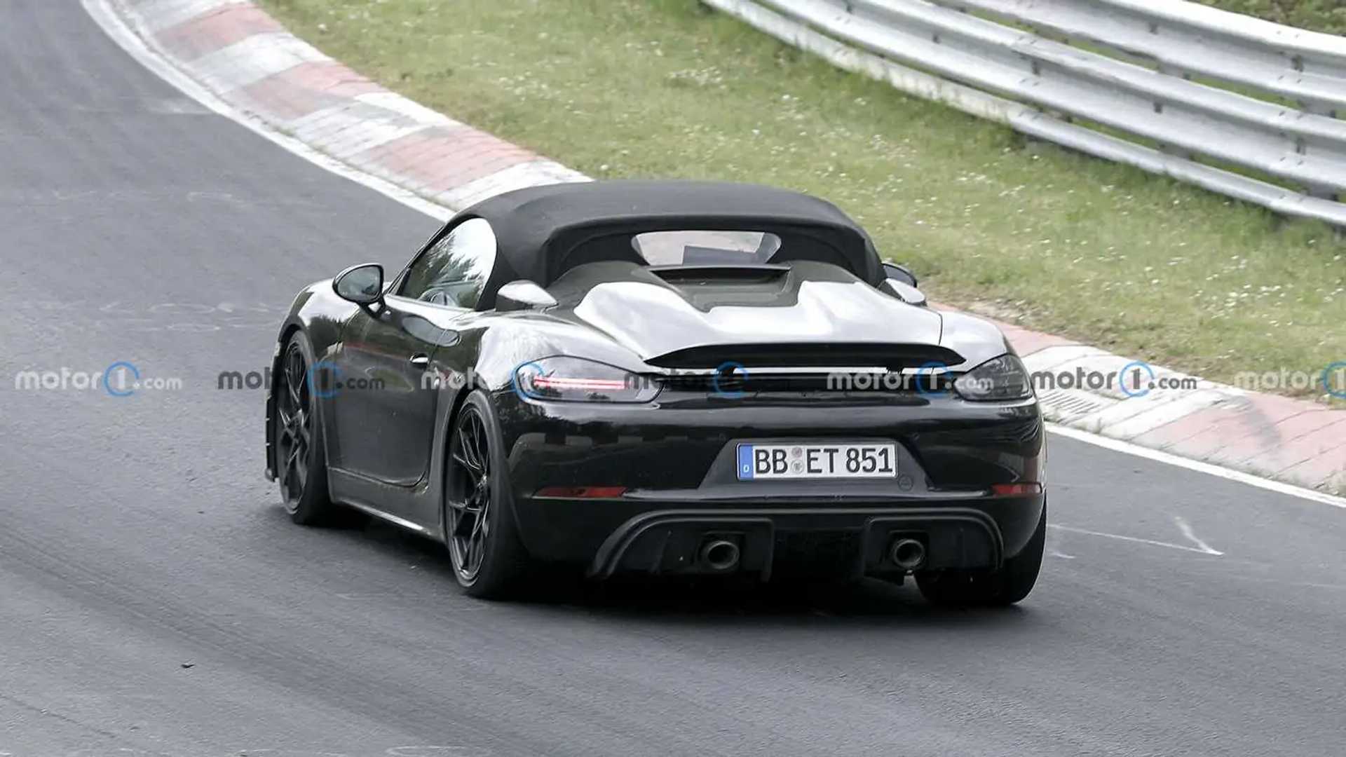 Porsche 718 Boxster Spyder RS Spied as Cayman GT4 RS with No Roof