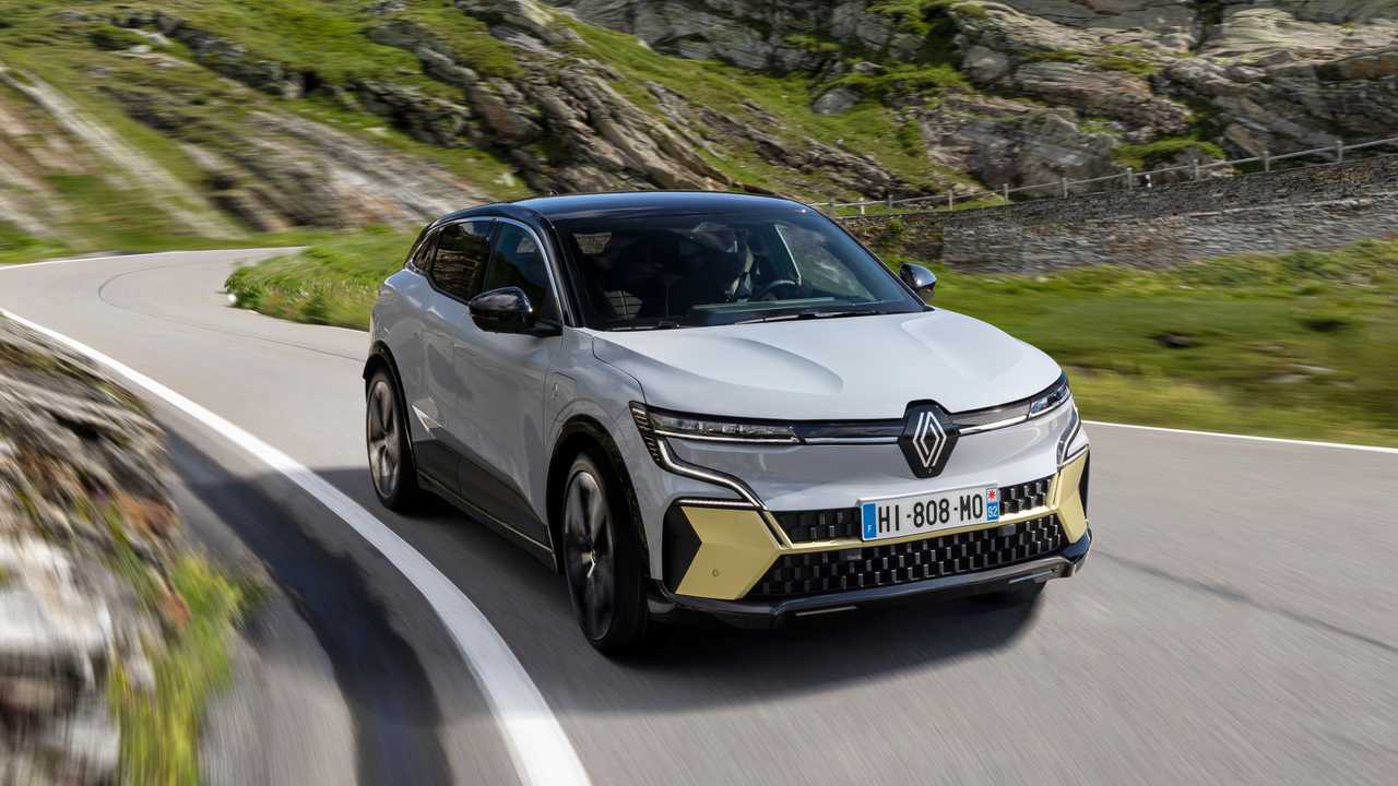 Renault Boss: Switching too soon to EVs could be harmful for the environment