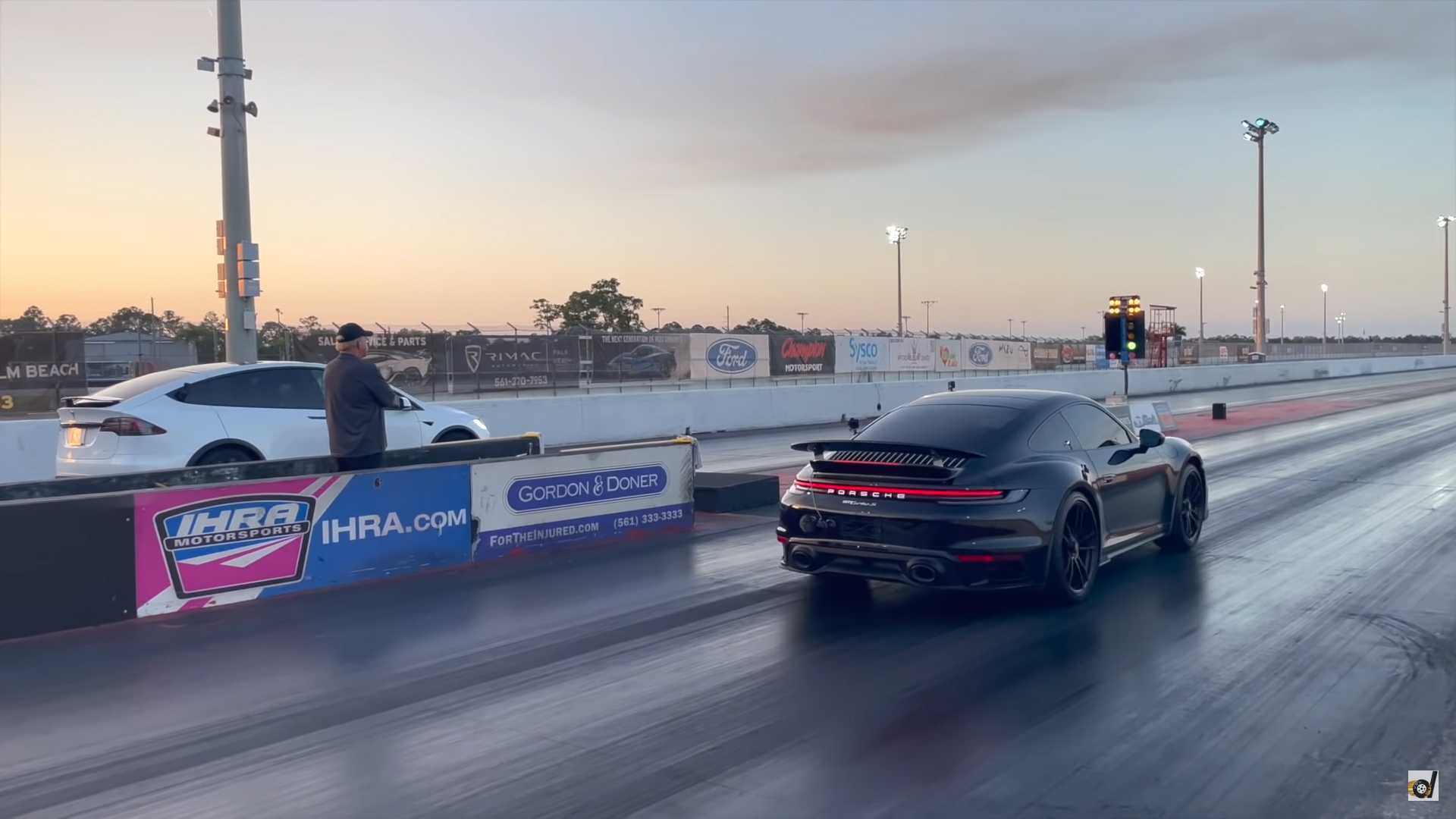 Porsche 911 Turbo S Bravely Faces Tesla Model X Plaid In Drag Race