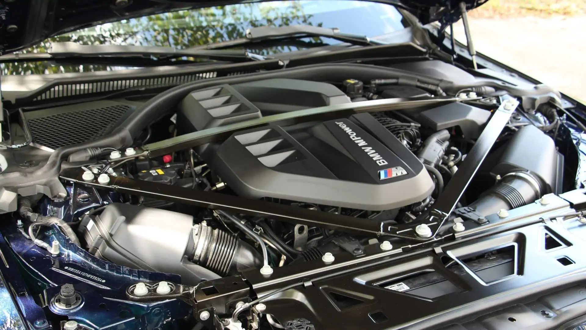 BMW isn't done with internal combustion, new engines are in development