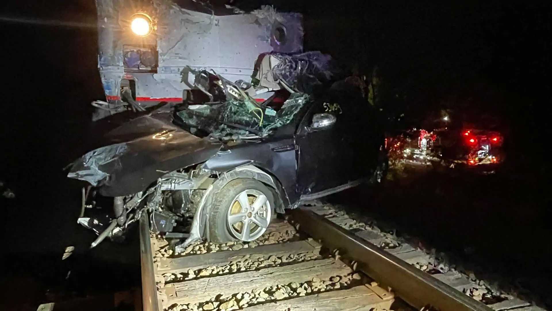 Watch a Train Crashes Into Semi-Loaded Cars on Oklahoma Crossing