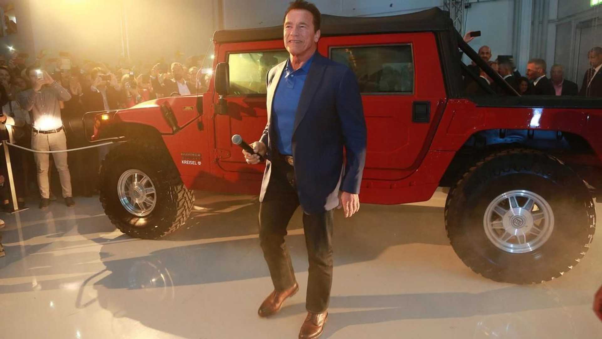 Arnold Schwarzenegger Reportedly Okay After Car Crash In His GMC Yukon