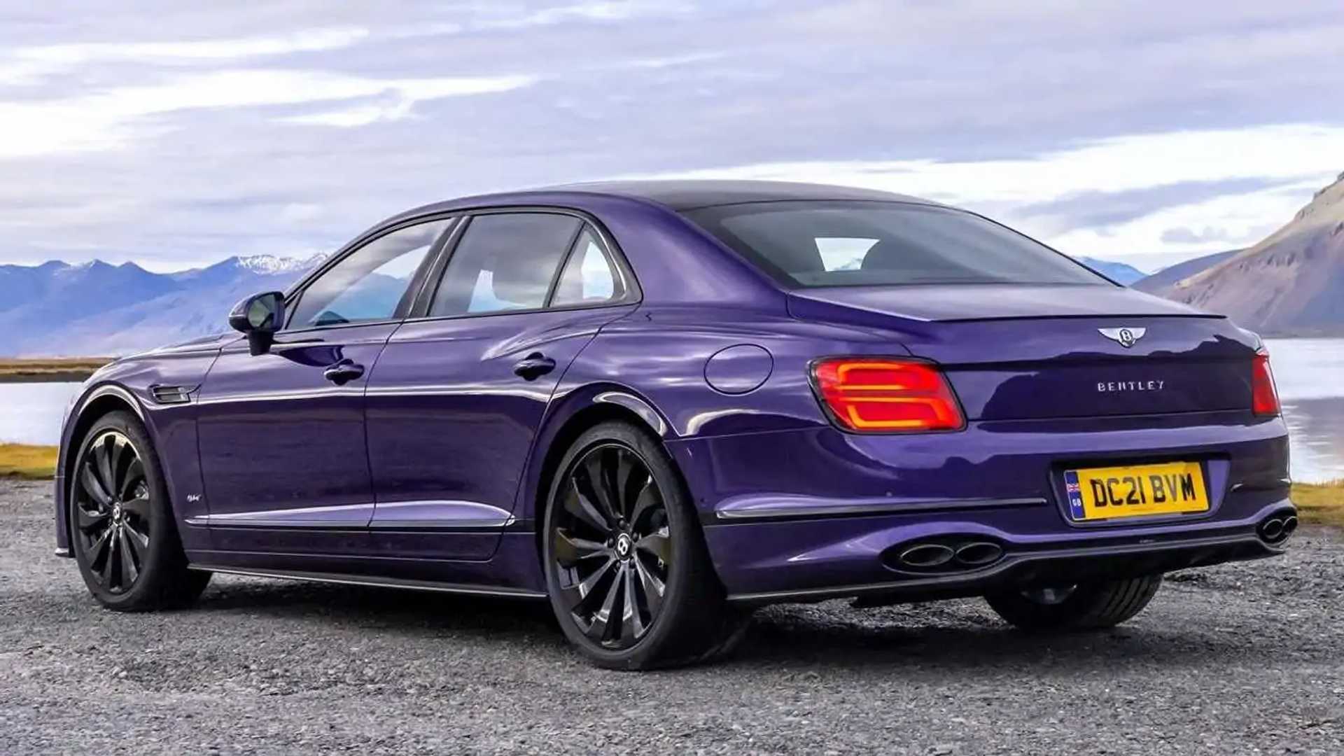 Bentley Flying Spur Hybrid Covers 455 miles in One Trip, Using Only Renewable Energ