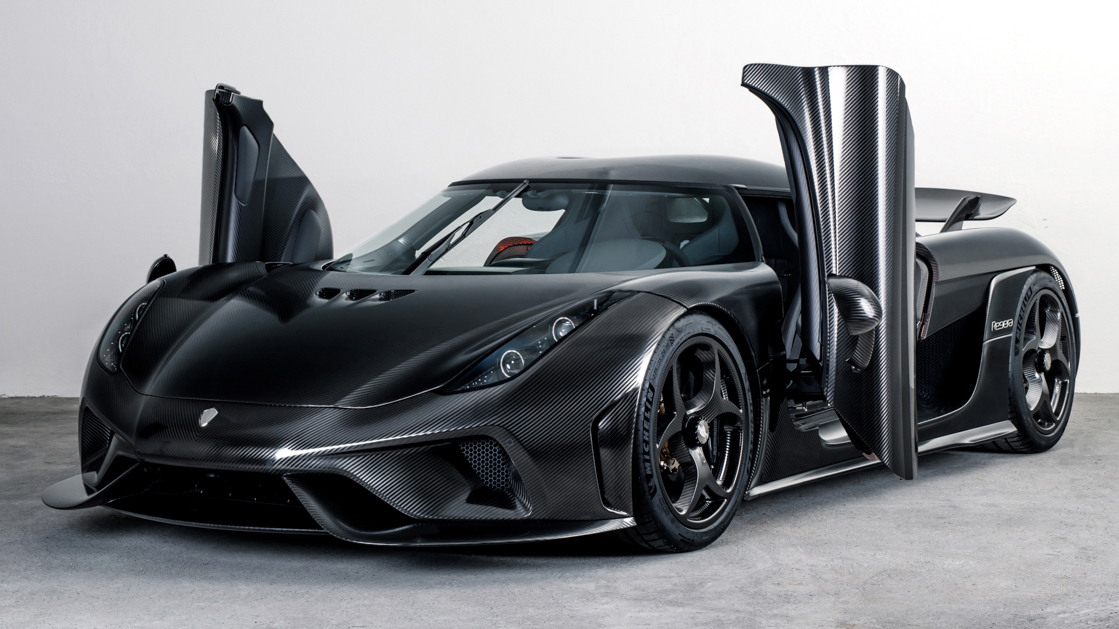 Koenigsegg Regera with Naked Carbon Fiber Body Is Hypercar Nodity