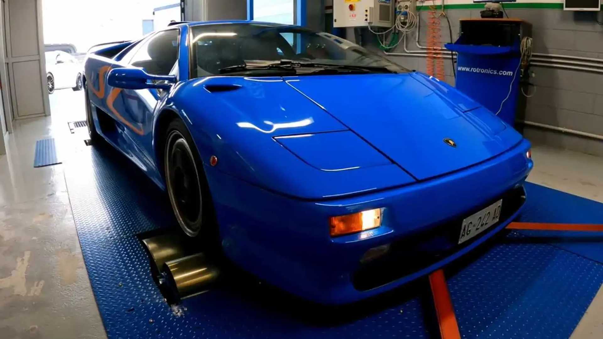 1997 Lamborghini Diablo SV Enjoys A Devilish Time on The Dyno