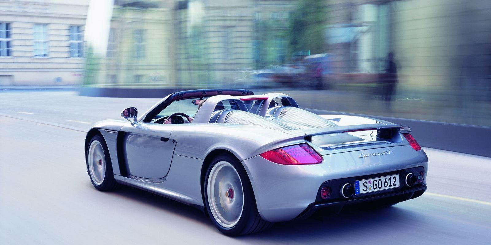 Porsche Carrera GT Sings its V10 Song at 194 MPH on The Autobahn