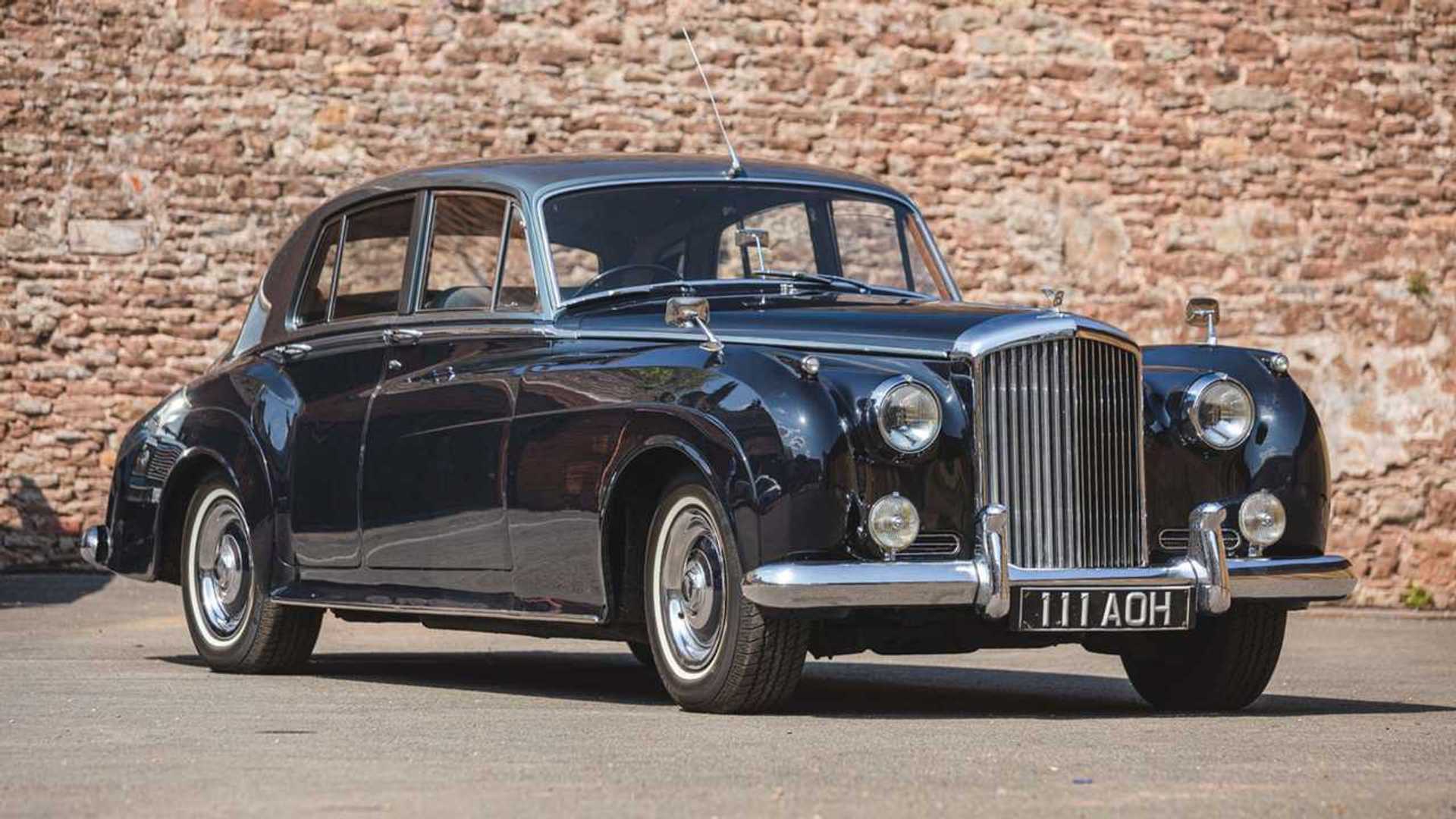 Richard Hammond Sells Some Of His Classic Cars To Restore Other