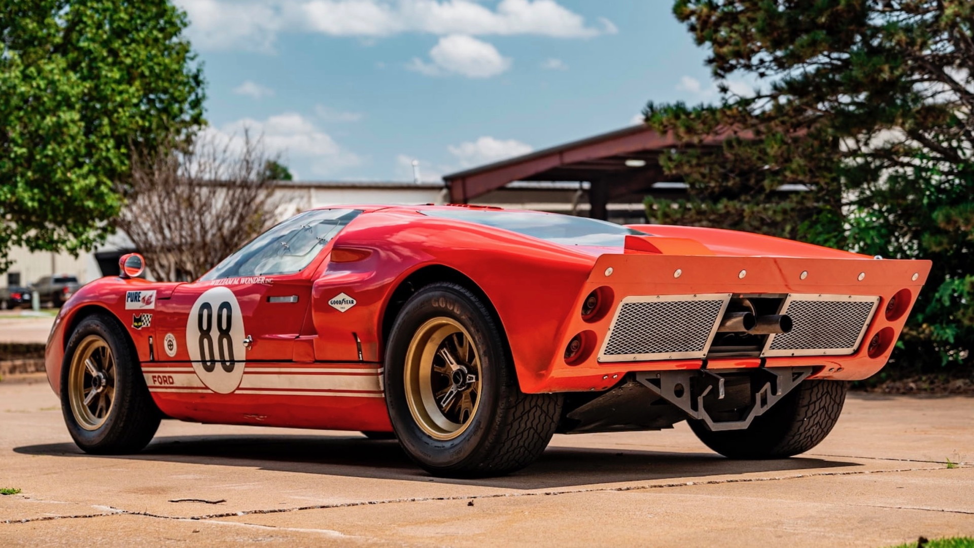 Ford GT40 Stunt Car from 'Ford V Ferrari’ Going To Auction