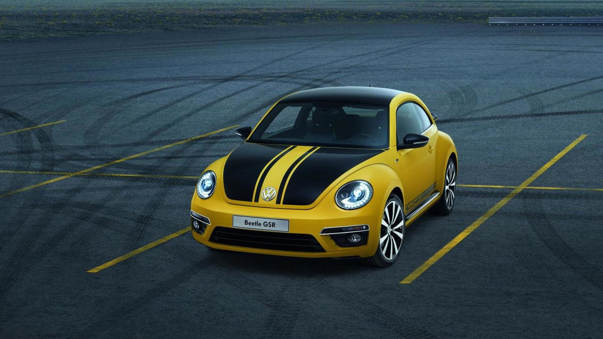 Very Rare VW Beetle GSR Runs Flat Out on The Autobahn for Top Speed