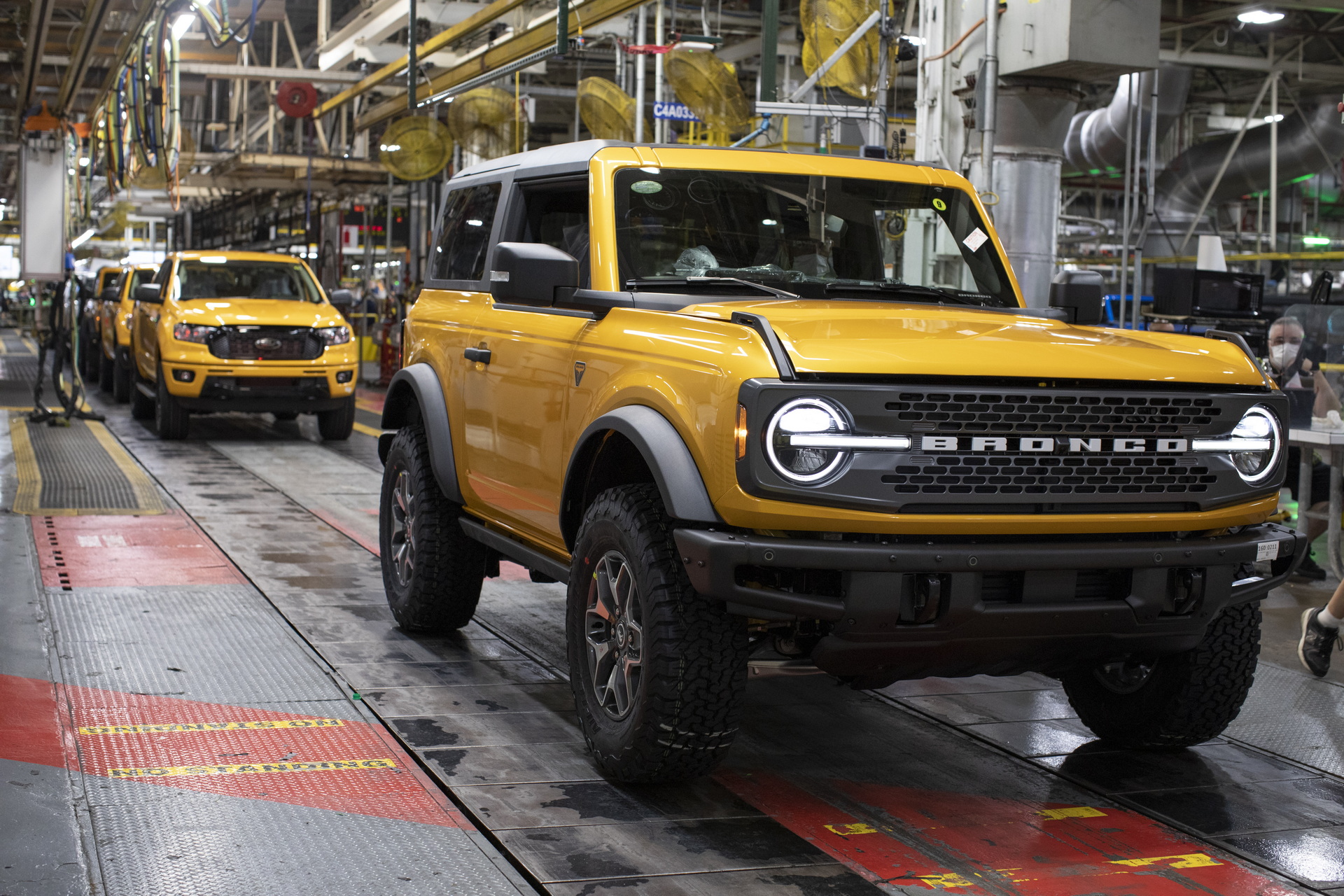 Ford Bronco Owners Early Report Roof Problems in Forums