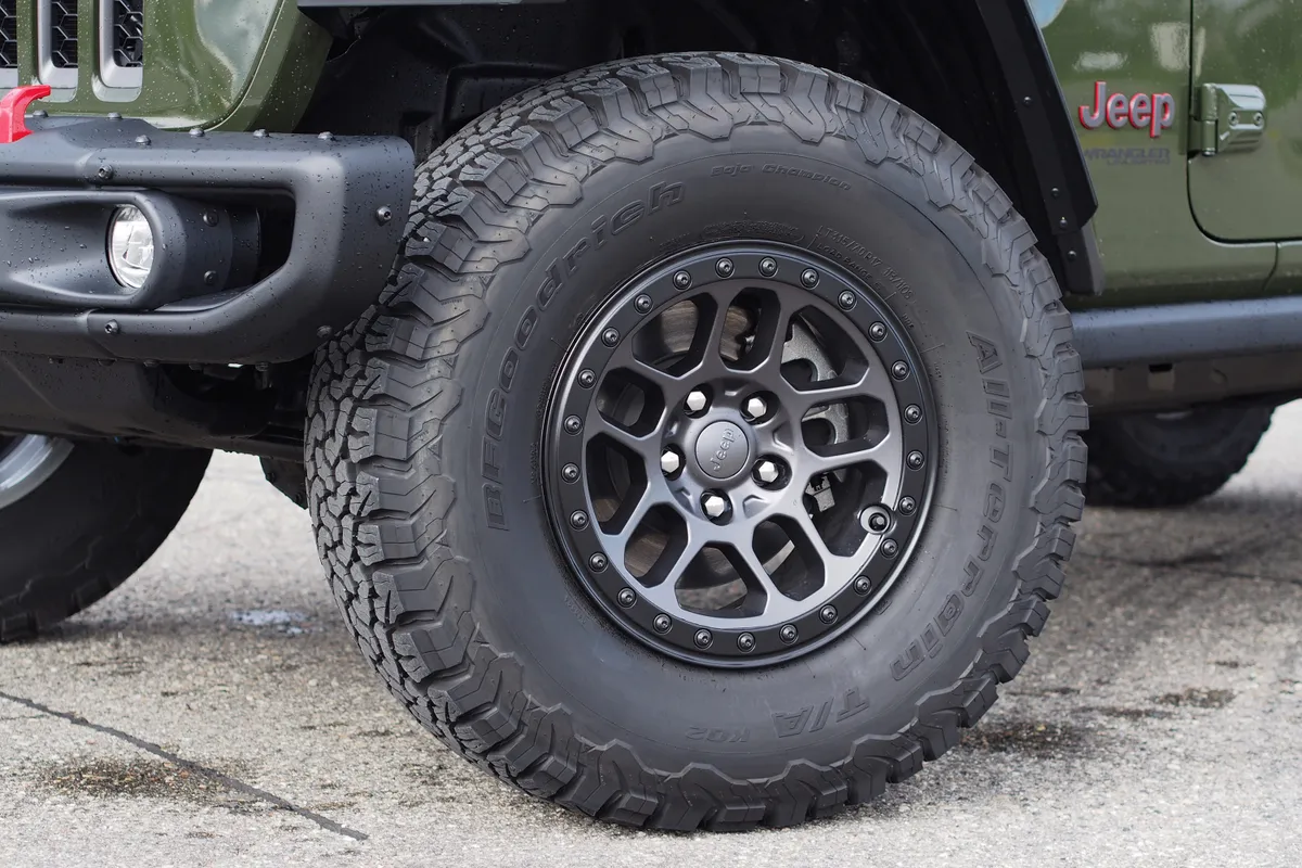 Jeep Wrangler Xtreme Recon Package Now Available with 35-Inch Tires