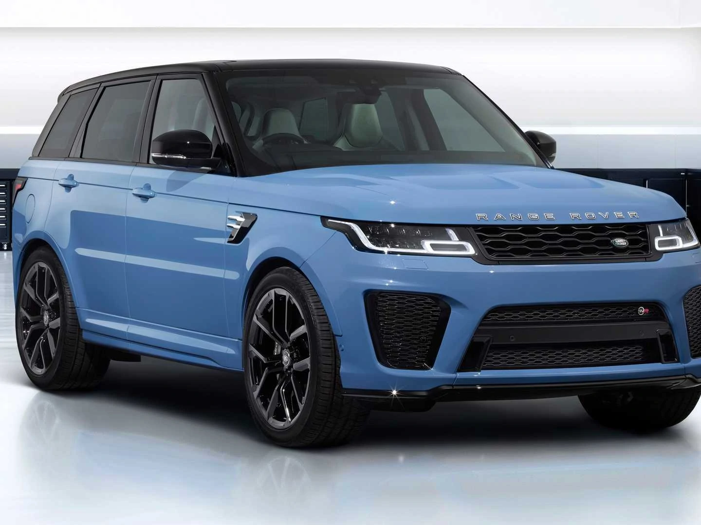 Range Rover Sport SVR Ultimate Edition Launches with Visual Upgrades