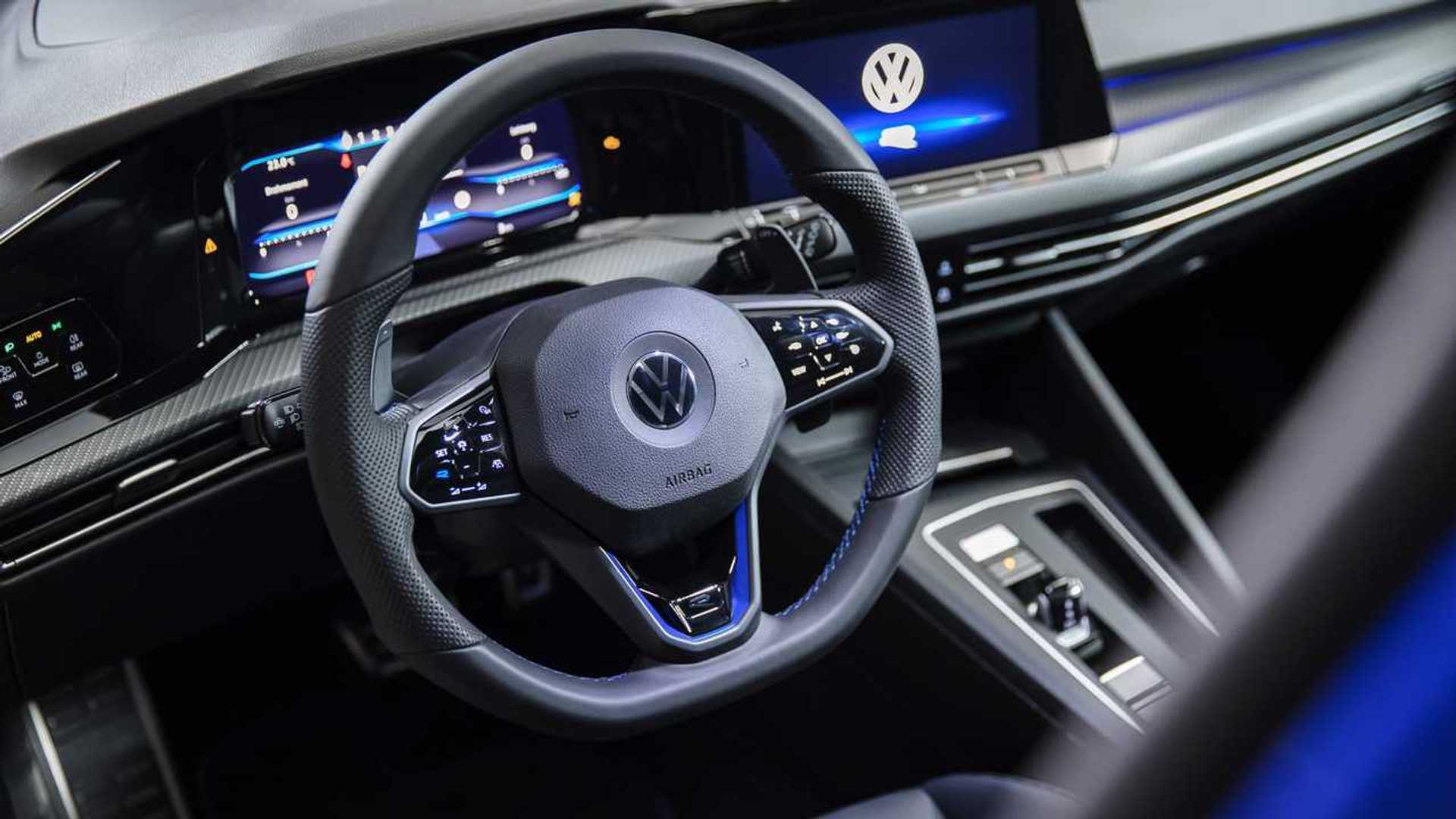 New Volkswagen Golf R Hits GPS-Verified 172 MPH On German Autobahn