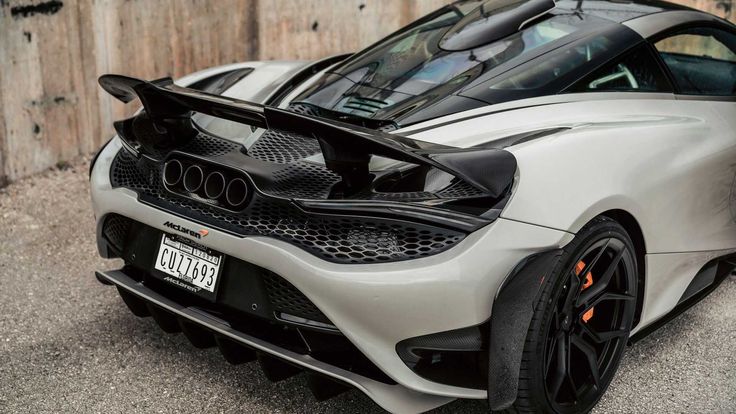 McLaren 765LT In Two-Tone Fade Wrap Plus Vossen Wheels Looks Wild