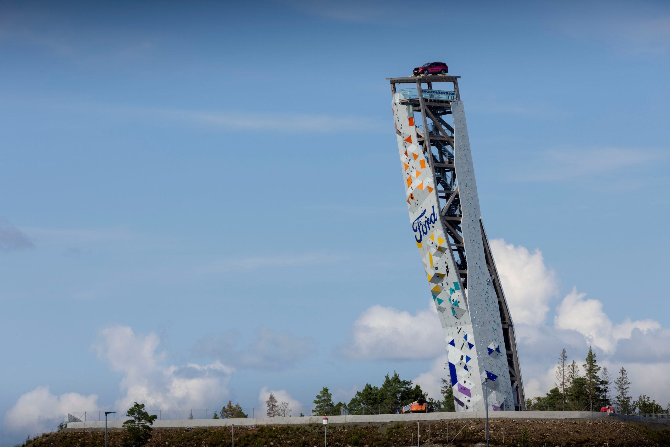 Ford Explorer climbs the tallest free-standing climbing tower in the world