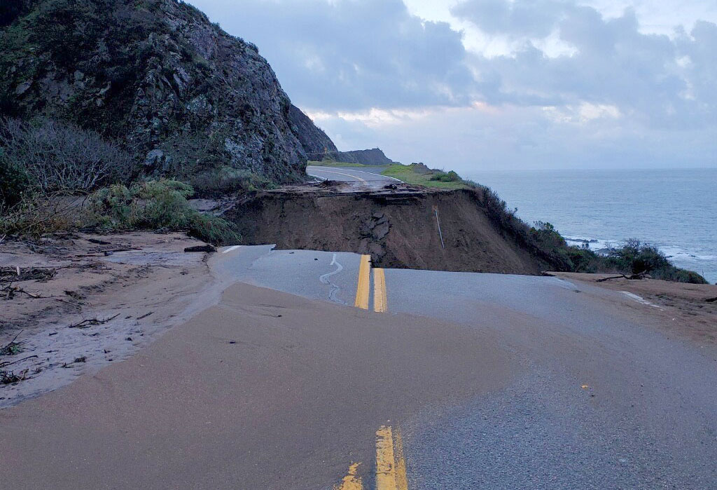 California's Famous Highway 1 Just Dropped Into the Pacific Ocean