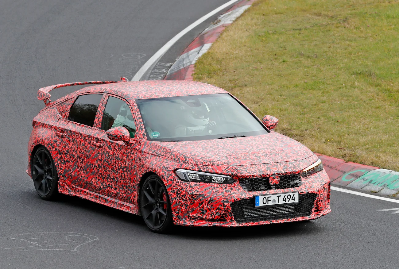 Honda Civic Type R Spied on Video Doing its First Nurburgring Race Lap