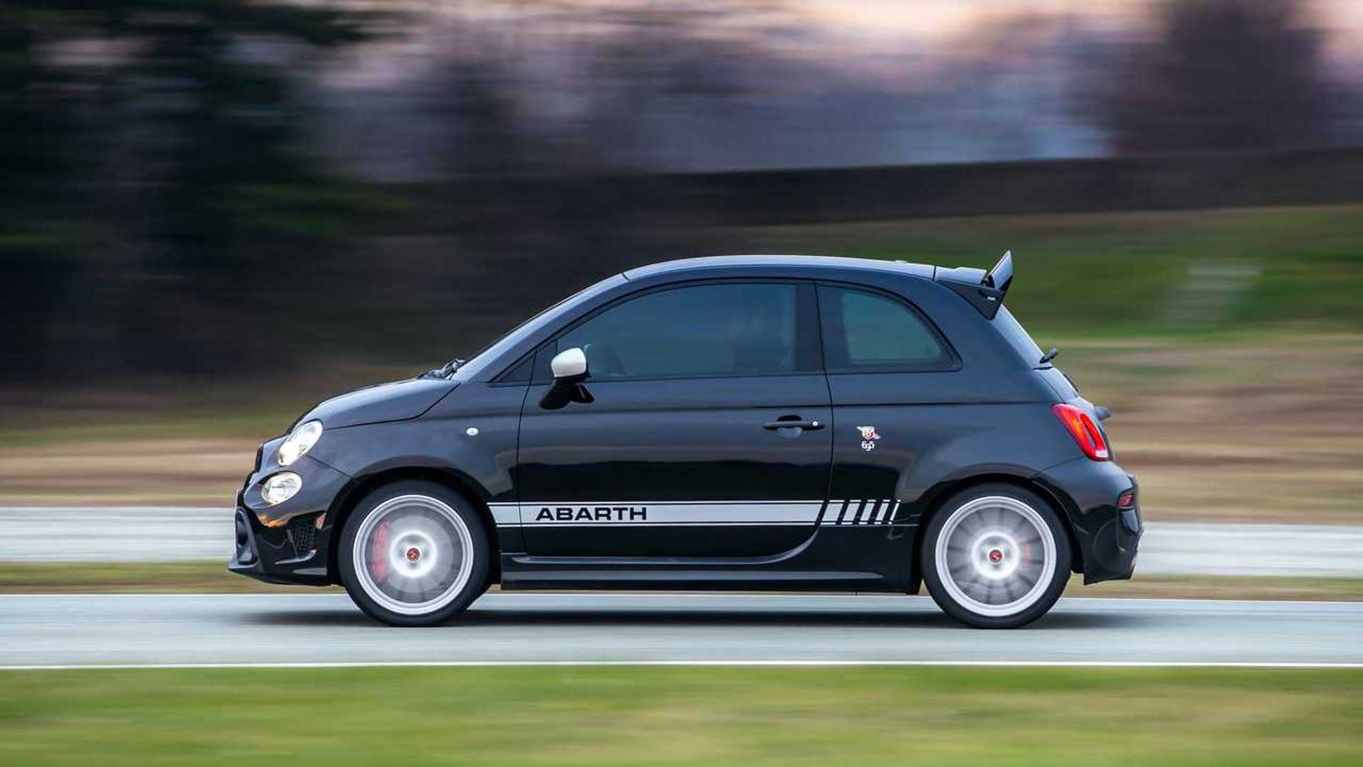 Limited Abarth 695 Esseesse is the Fastest Model in The Lineup