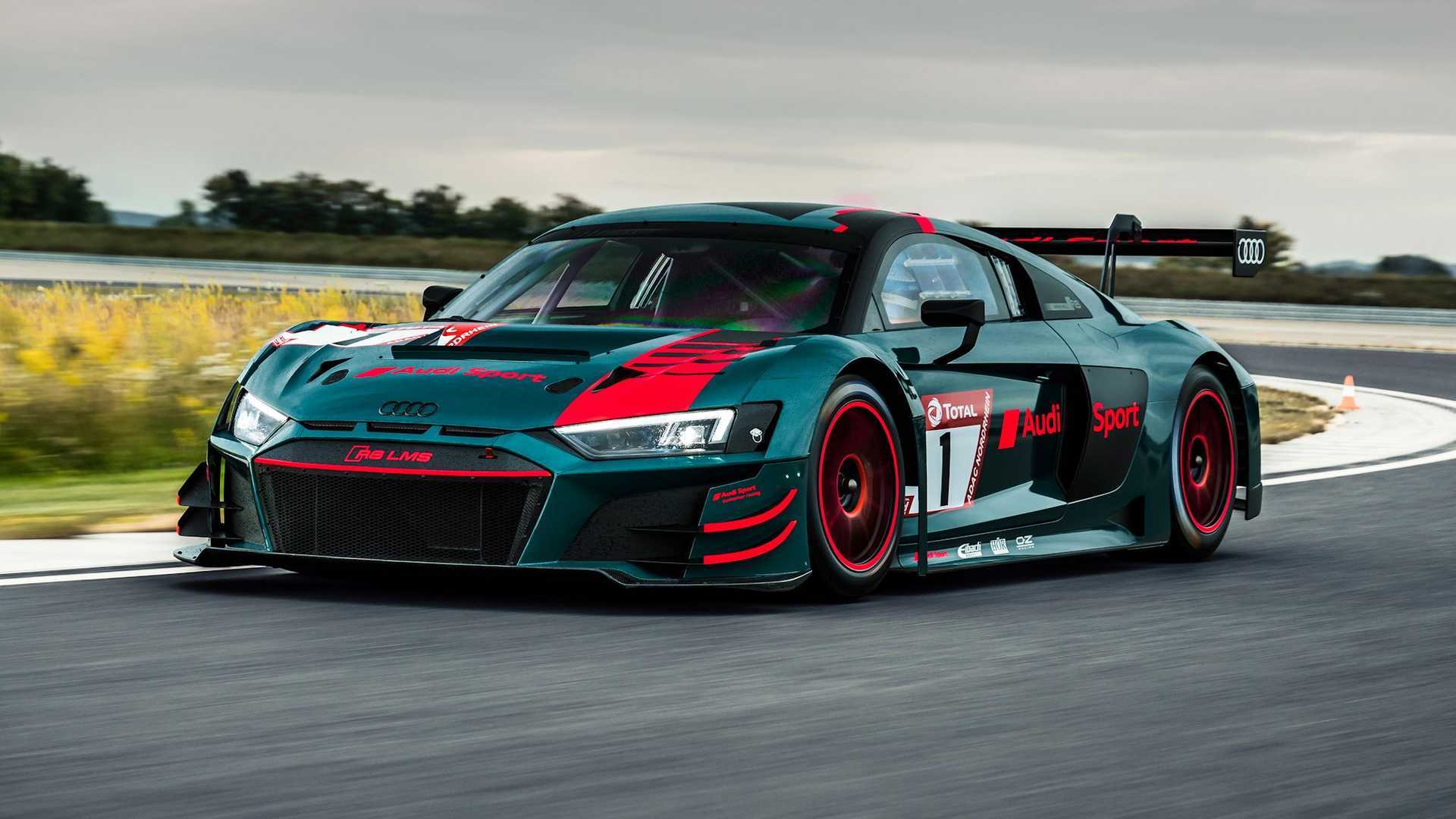 Audi RS E-Tron GT Drag Races R8 In Future Vs Past Showdown