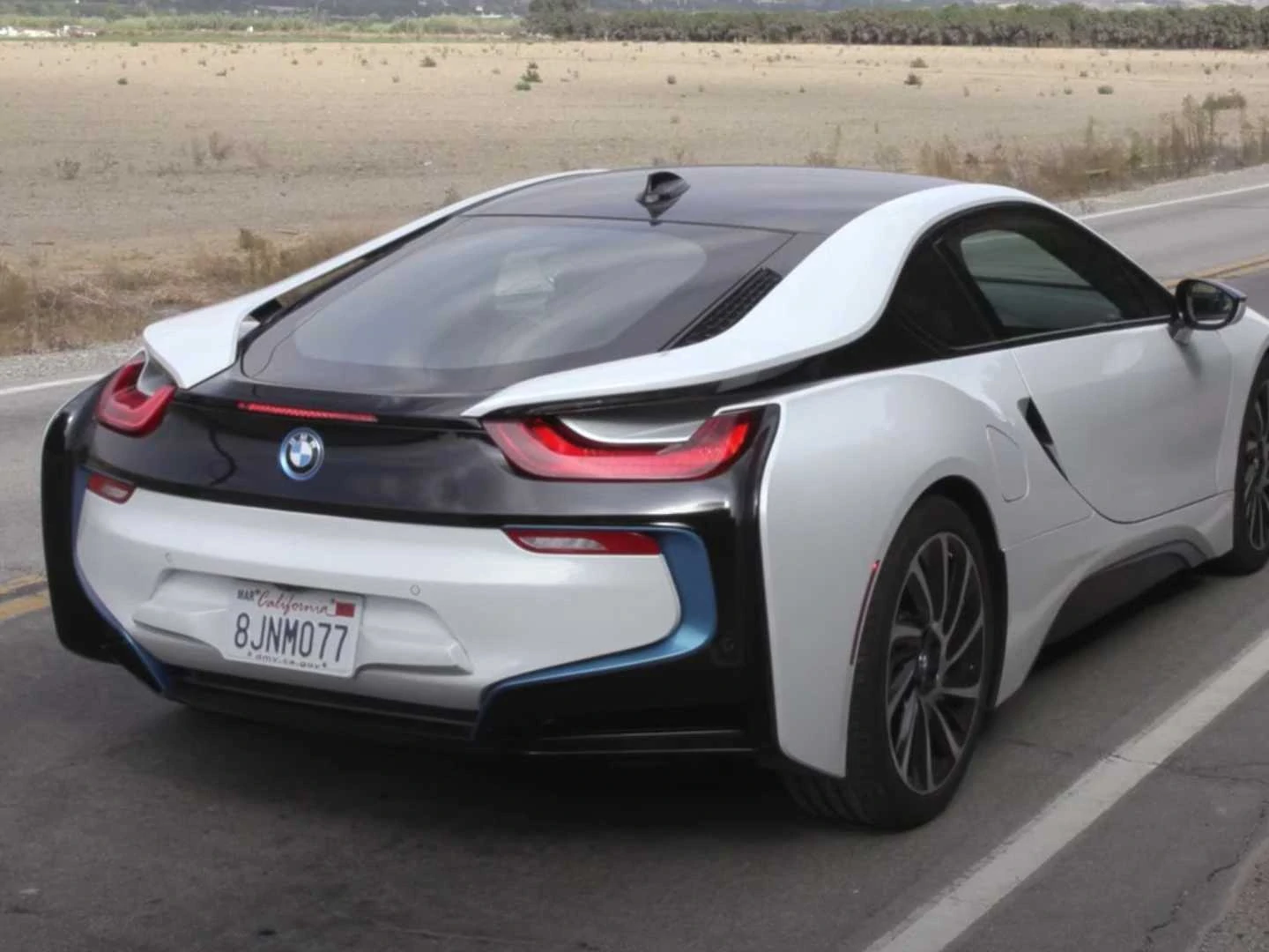 Is the BMW i8 a proper sports car without fake engine noise?