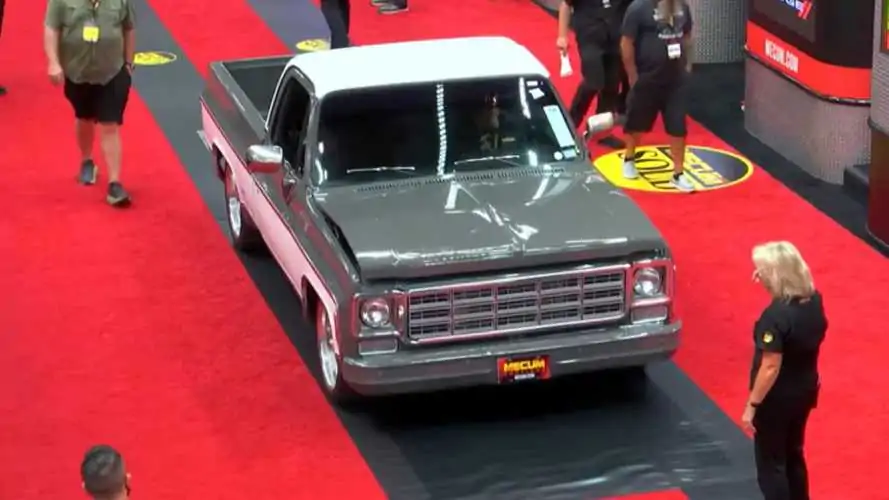 Doh! Old Chevy C10 pickup at Mecum gets bent bonnet ...