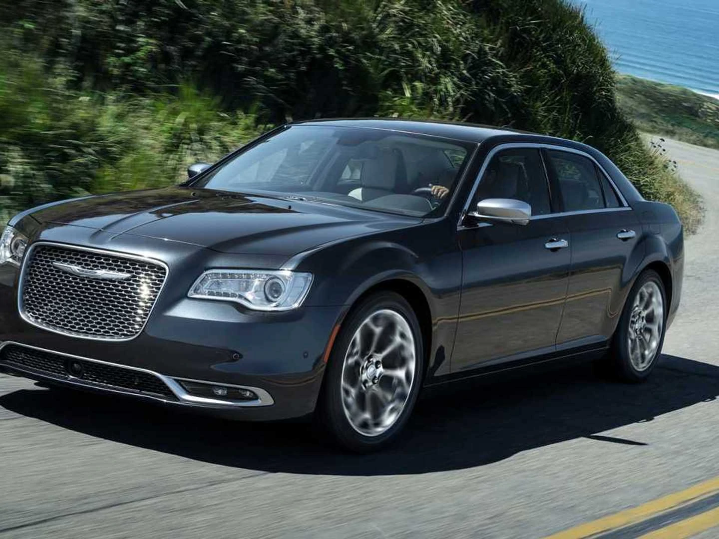 Chrysler 300 to Stay Put for 2022 with Fewer Customization Options