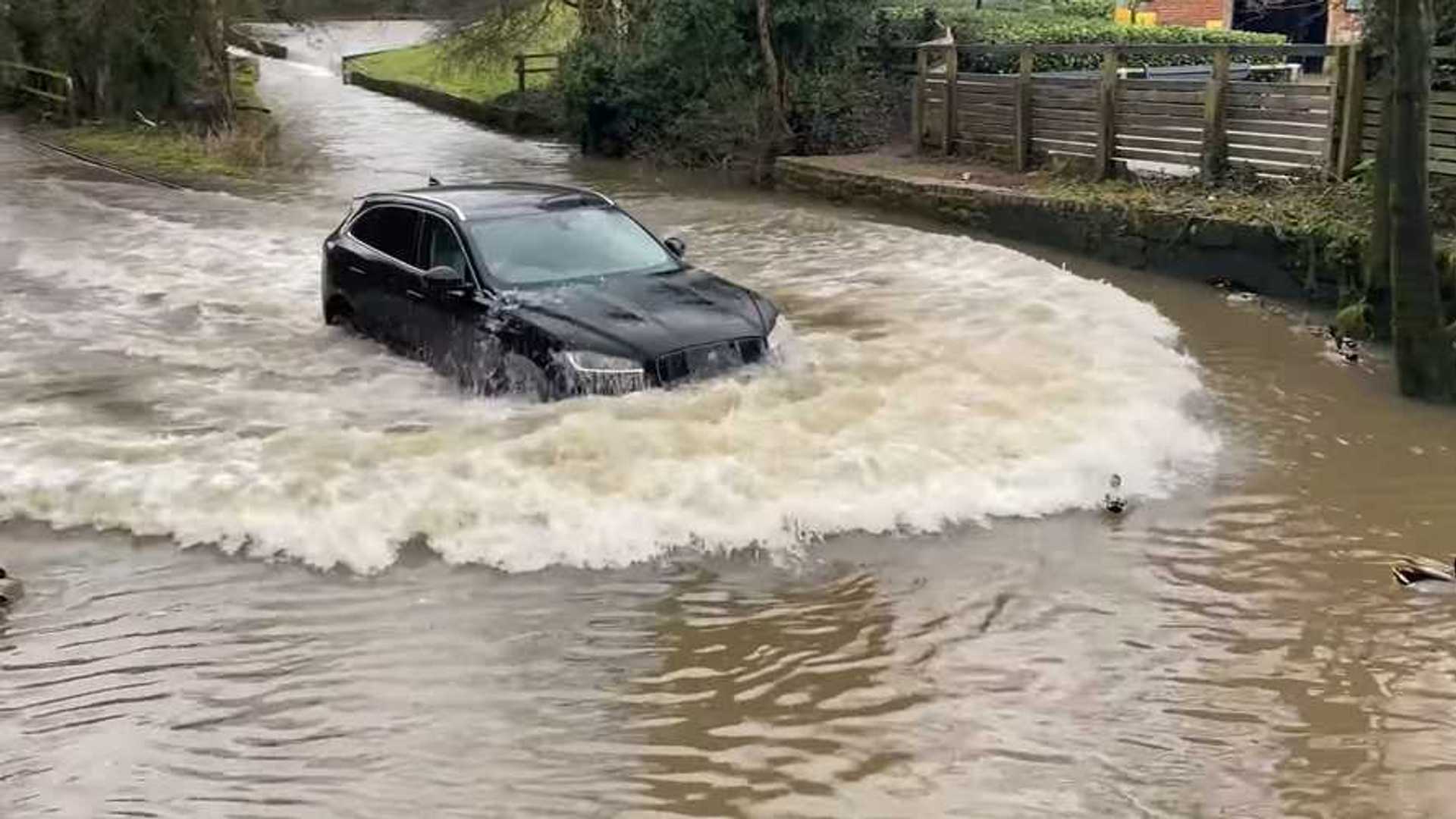 Jaguar F-Pace Driver Can Inexplicably Drive Through Water in a Hurry