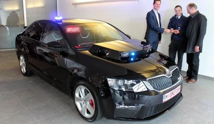 Skoda Octavia vRS Police Car in Belgium Gets Automatic Number Plate ...