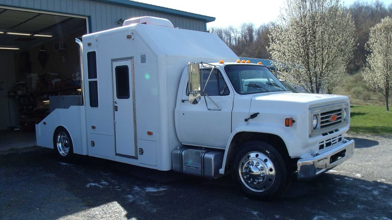 You Can Get This 1977 Big Rig Converted into a Camper For $24,900